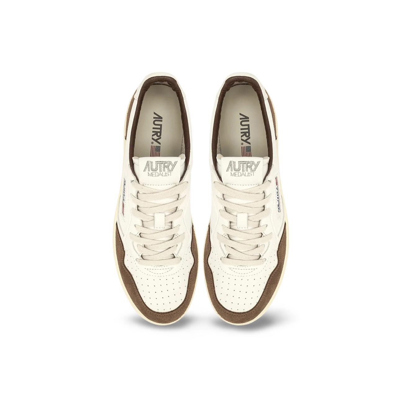 Sneakers uomo Medalist Low in pelle suede Cigar AULM GS34 AUTRY