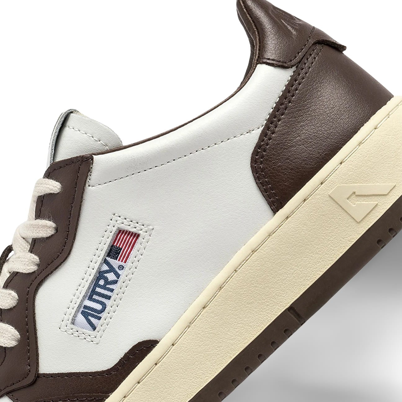 Sneakers Medalist Donna Low WB46 Choco A1UNAULW WB46 CHESTNUT AUTRY 