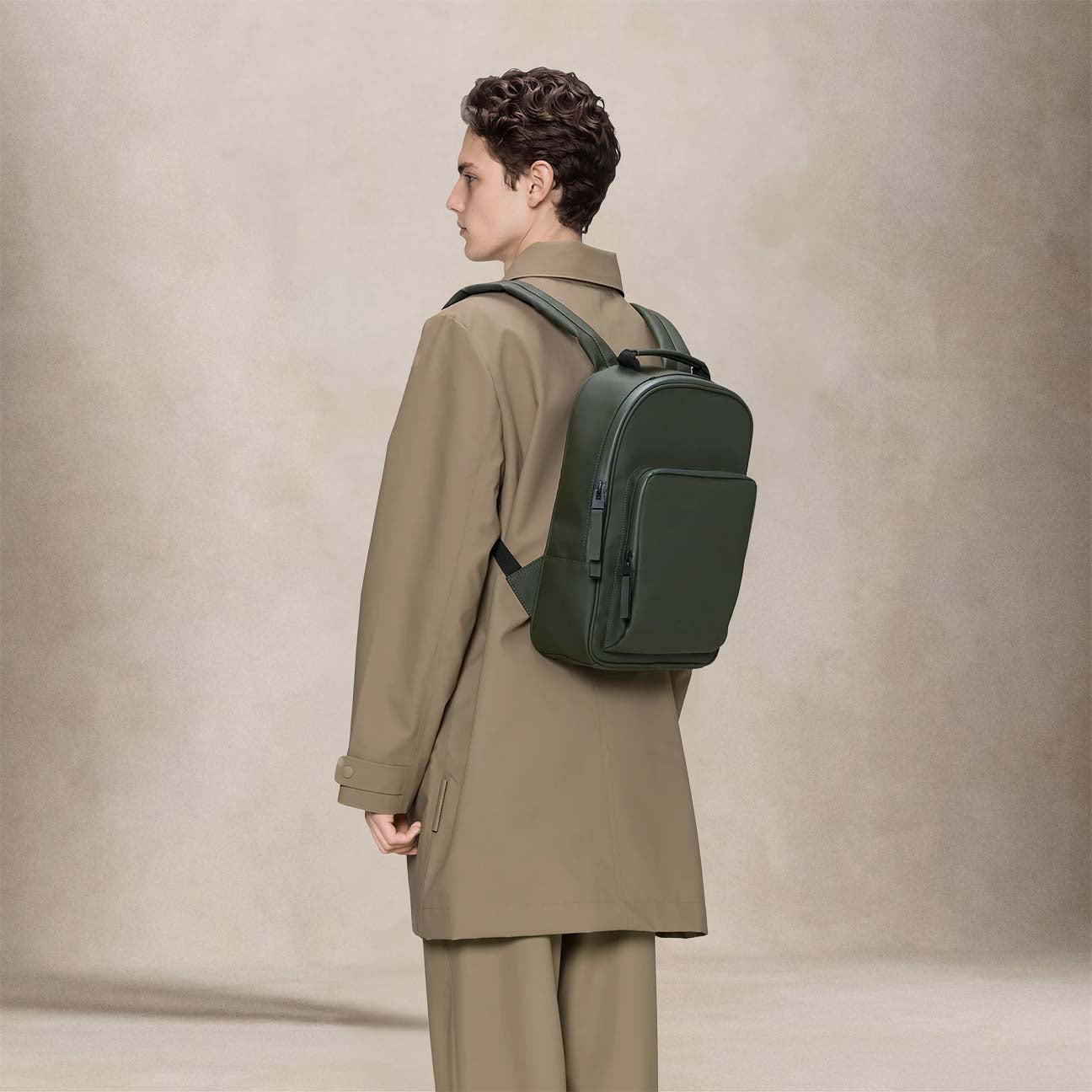Zaino unisex Book Daypack Verde Militare 13260 GREEN RAINS 