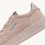 AUTRY Sneakers donna Medalist Low OH02  in sude Phard