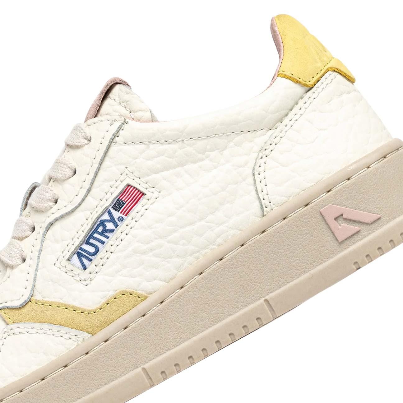 AUTRY Sneakers donna Medalista Low in pelle Lemon e Silk