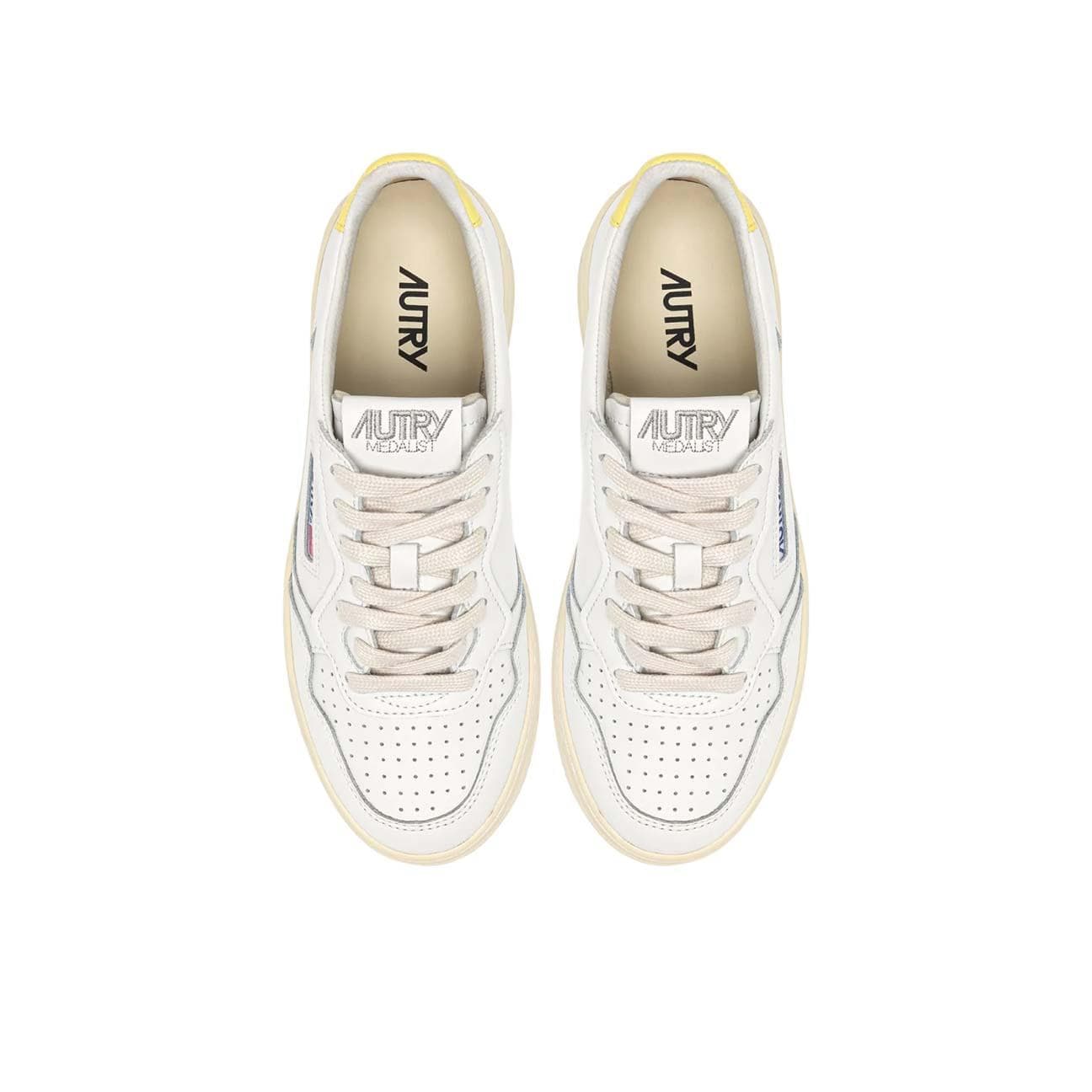 AUTRY Sneakers donna Medalista Low LL09 Giallo