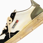 AUTRY Sneakers uomo Medalist Low Super Vintage SV06 Verde militare