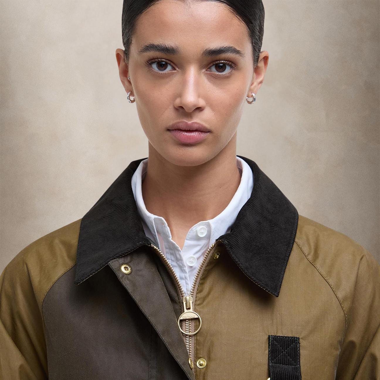 BARBOUR Giacca donna in cotone cerato Alma Sand