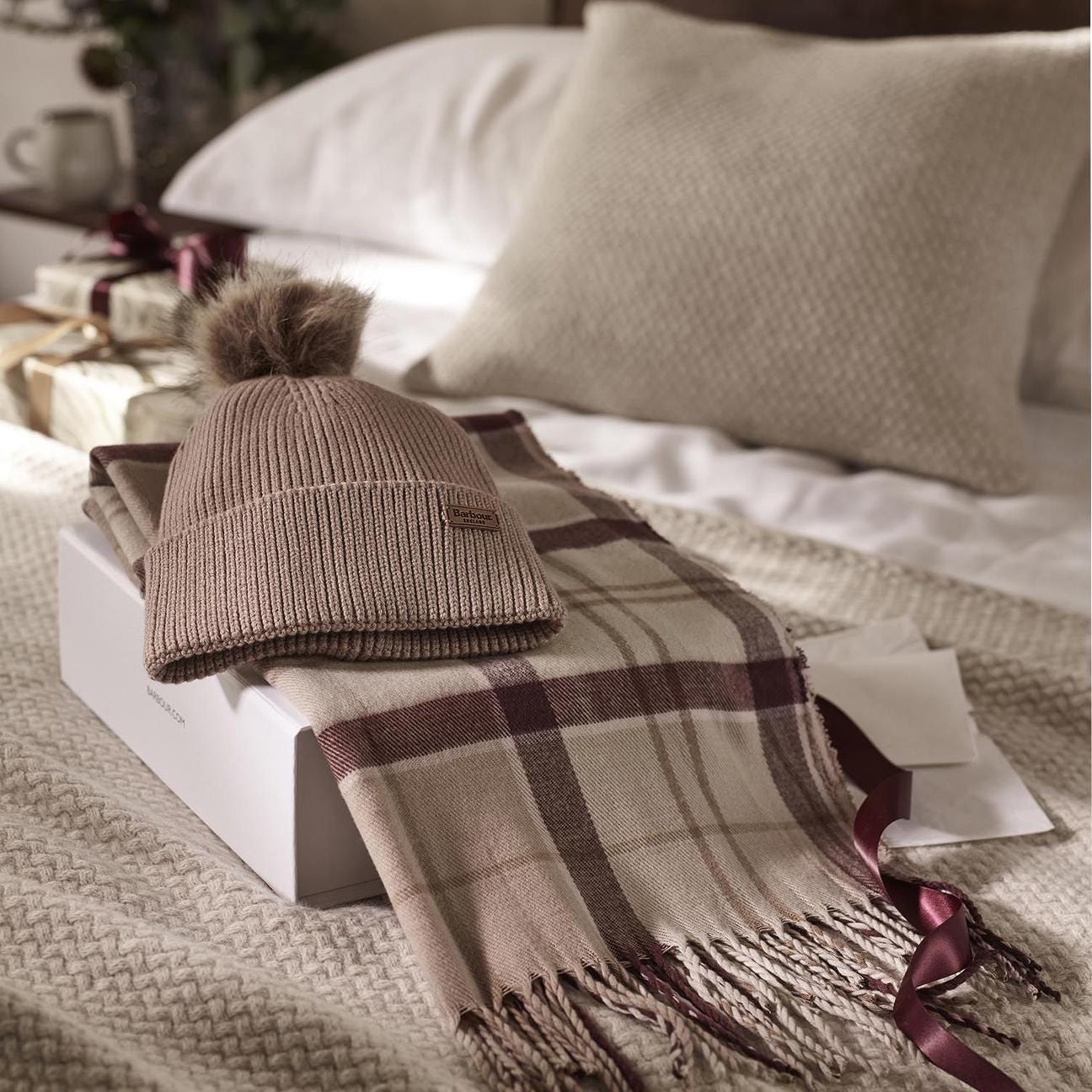 BARBOUR Set regalo Berretto Dover e Sciarpa Hailes