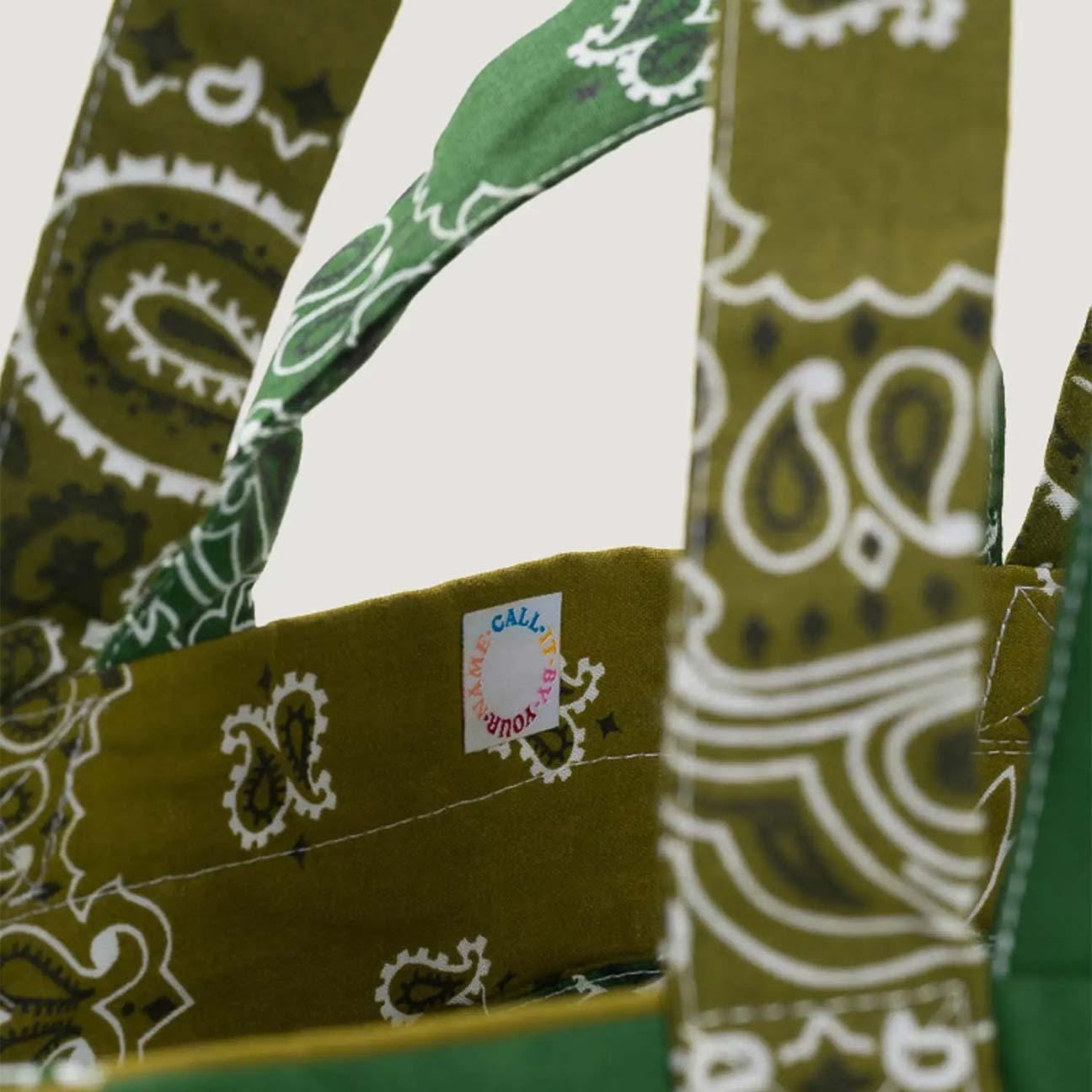 CALL IT BY YOUR NAME BorsacPicnic  in bandana matelassè Green