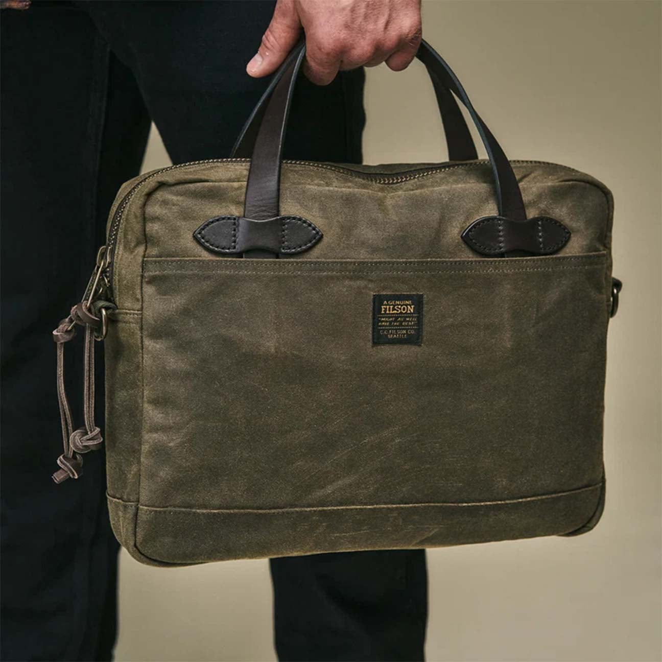 FILSON Borsa Tin  Cloth Compact Briefcase Otter Green