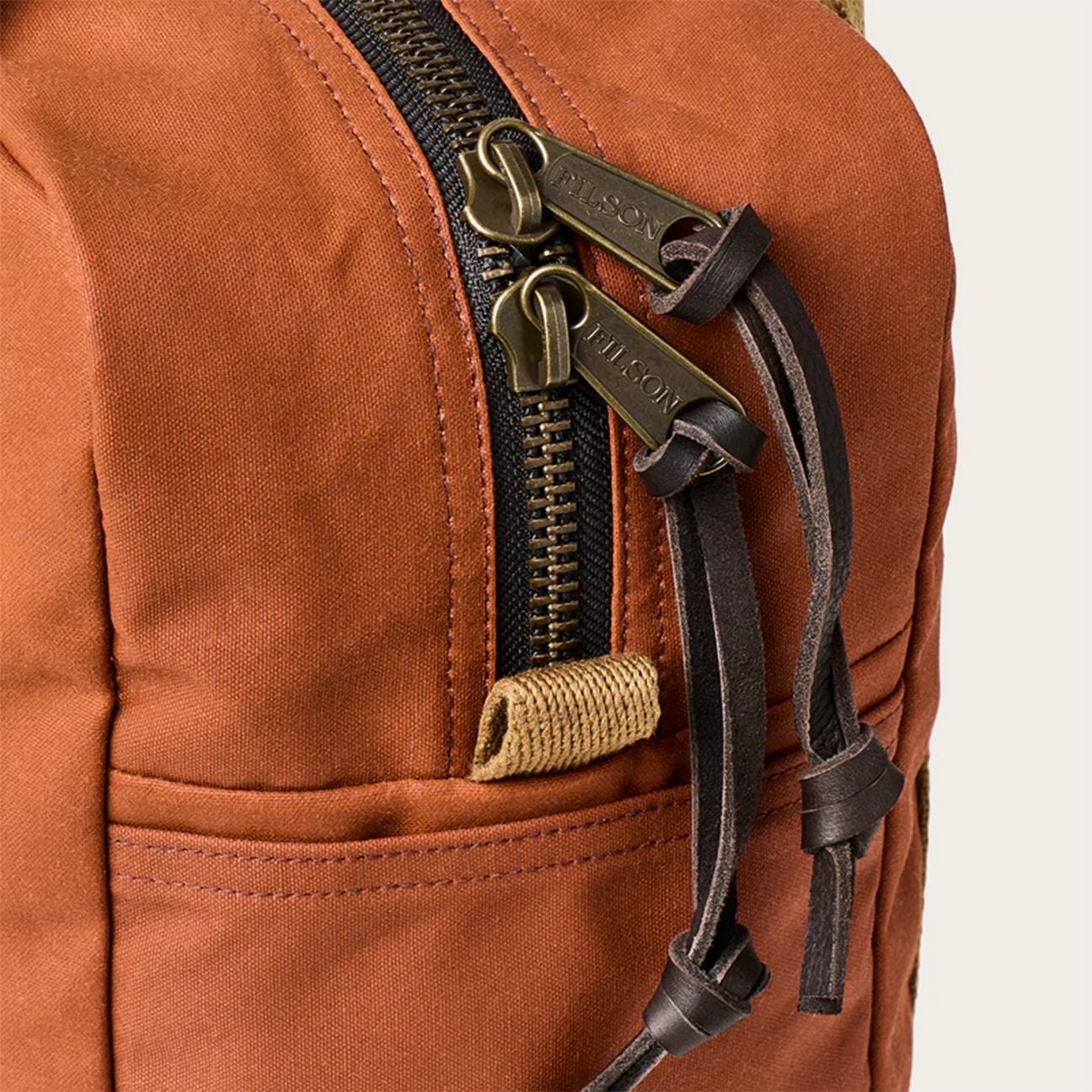 FILSON Borsa Tine Cloth Zipper Rust