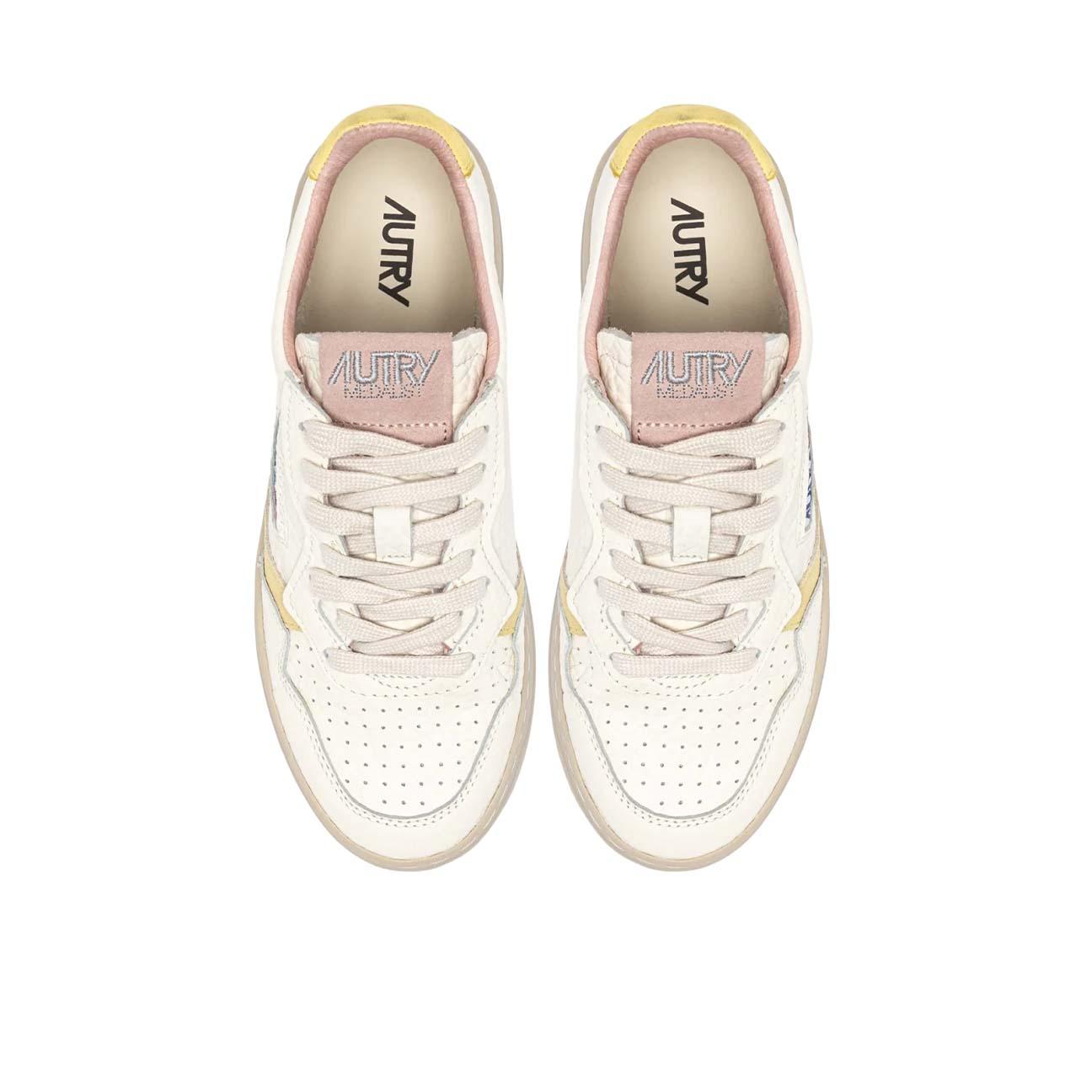 Sneakers donna Medalista Low in pelle Lemon e Silk AULW NE14 AUTRY 