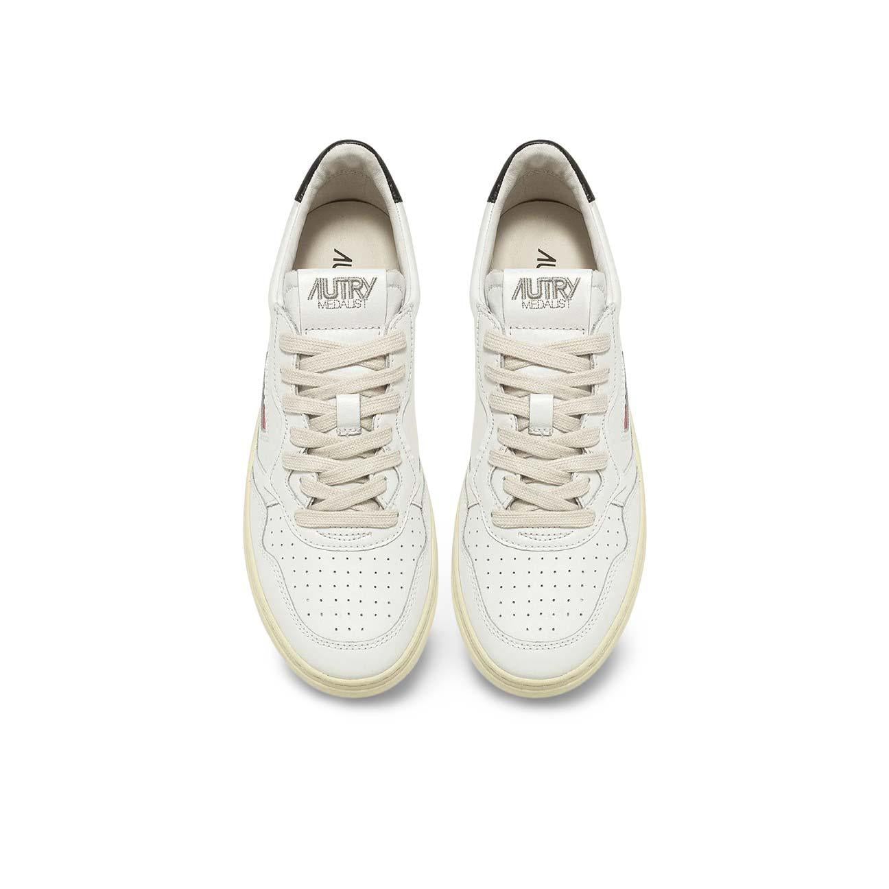 Sneakers uomo Medalist Low LL22  in pelle Nero AULM LL22 AUTRY 