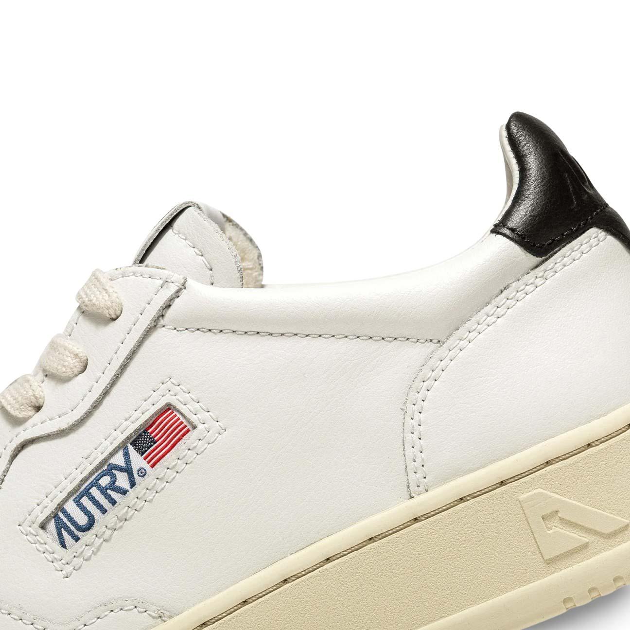 Sneakers uomo Medalist Low LL22  in pelle Nero AULM LL22 AUTRY 