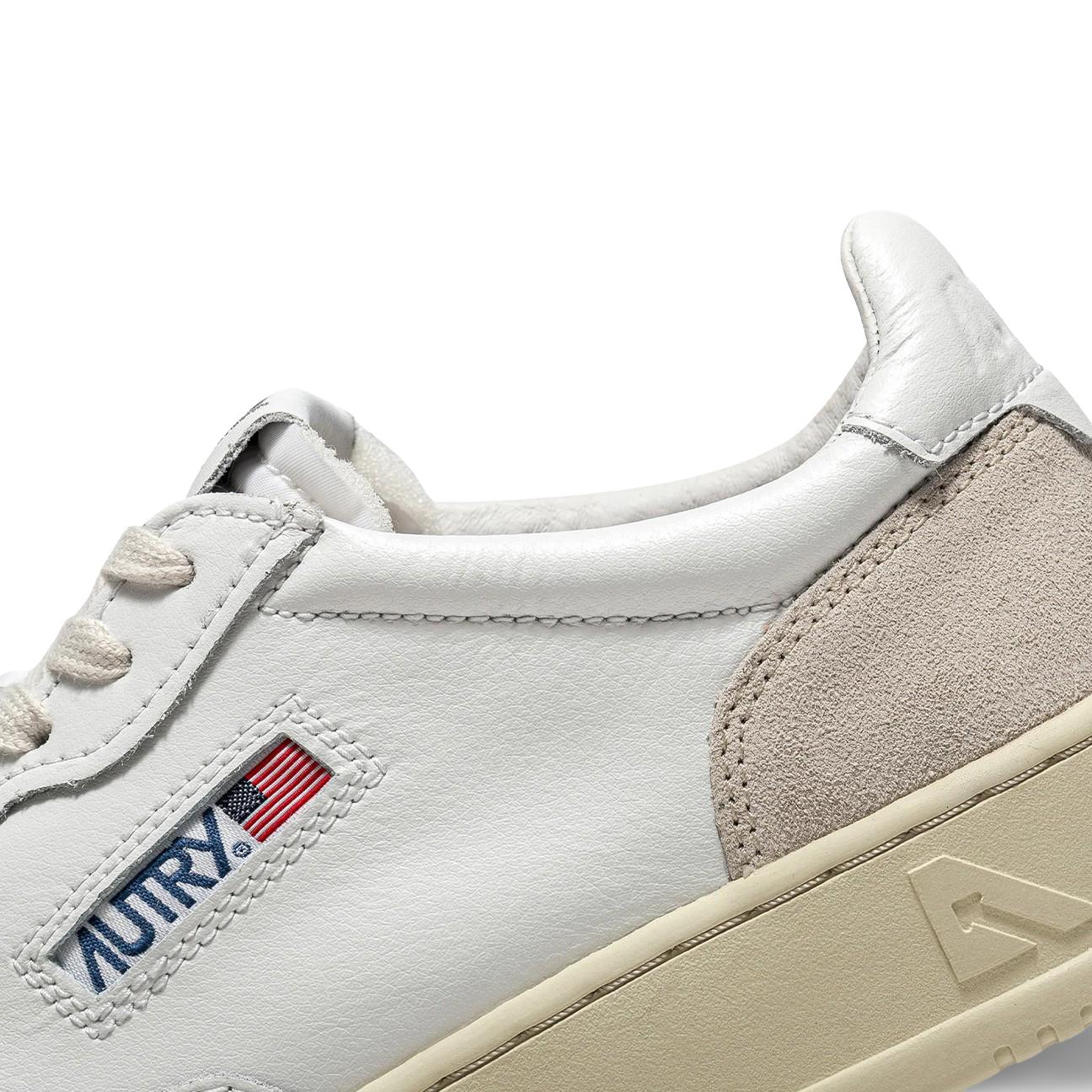Sneakers uomo Medalist Low LS33  in pelle e suede Bianco AULM LS33 AUTRY 