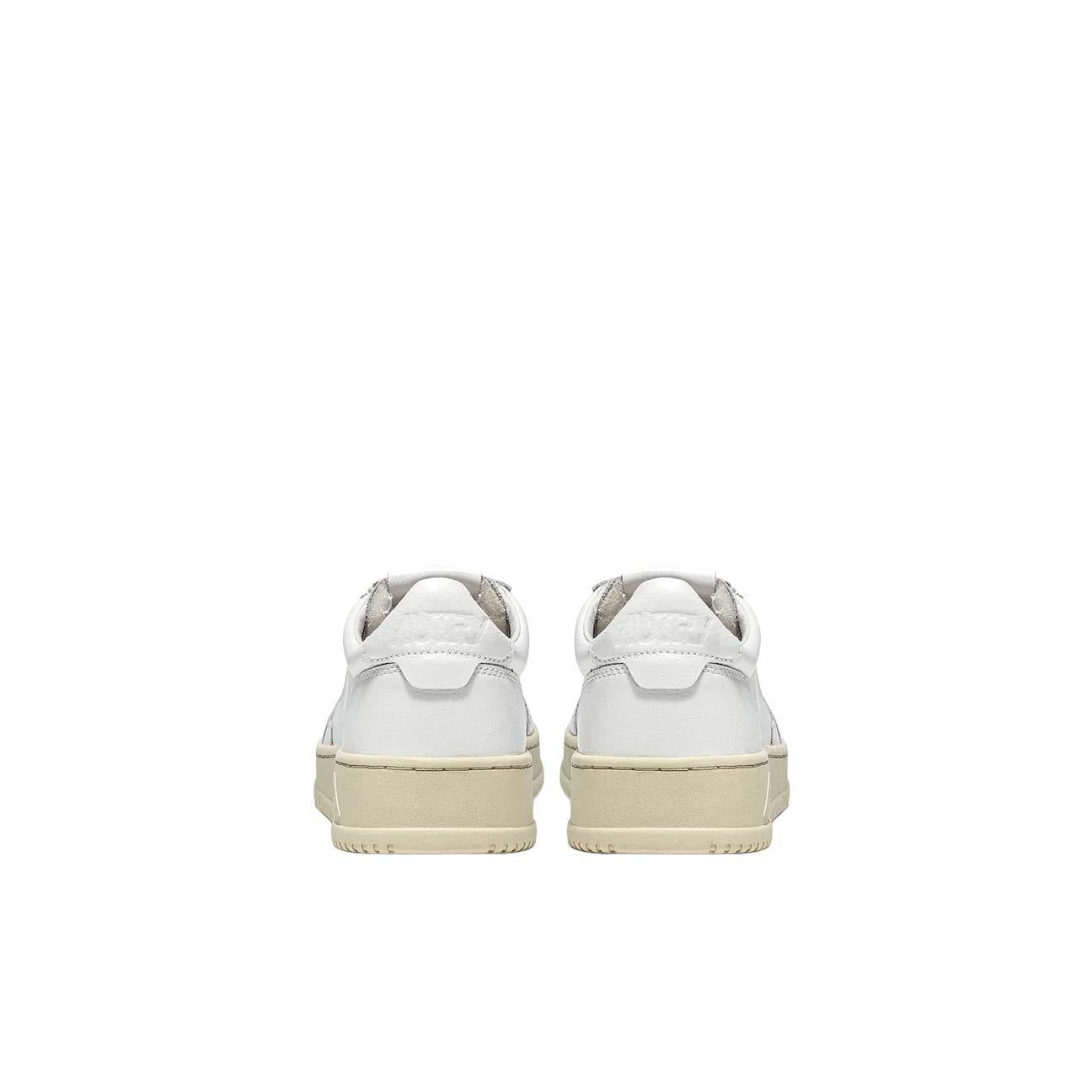 Sneakers uomo Medalist Low LL15  in pelle Bianco AULM LL15 AUTRY 