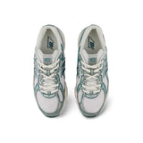 NEW BALANCE Sneakers 740GR2  OFF WHITE
