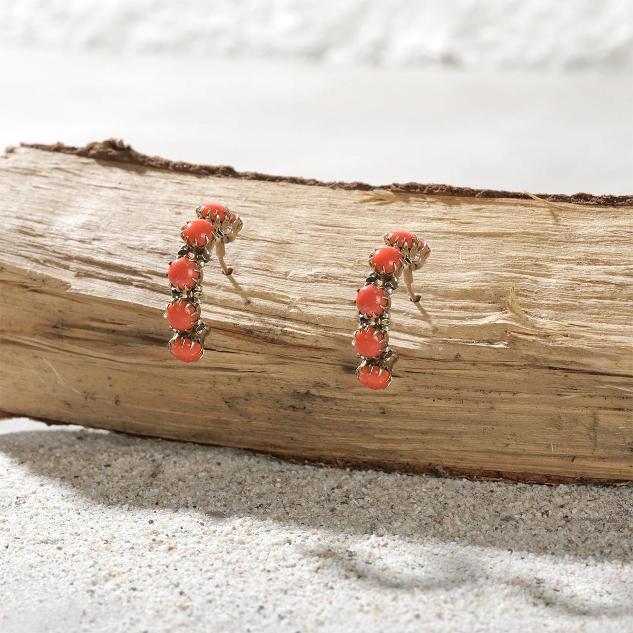 TATABORELLO Orecchini Ago Corallo