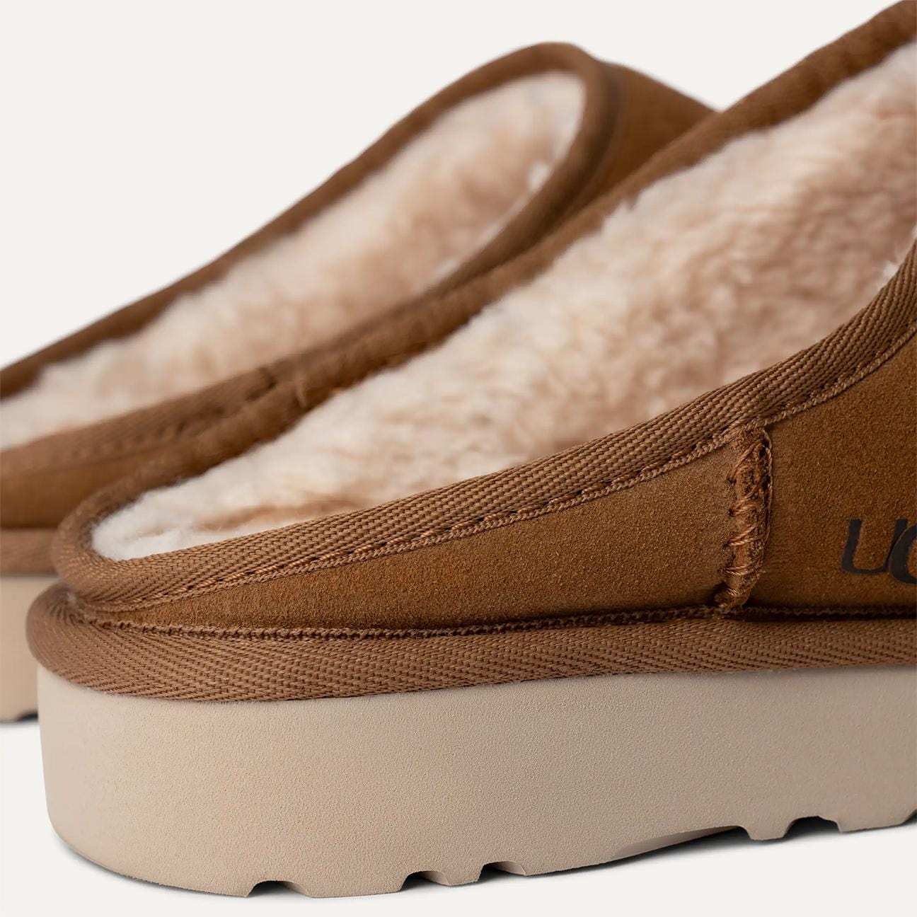 UGG Scarpe uomo Classic Slip On Chesnut